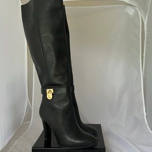 Michael Kors Hamilton Saddle Black Boots. Size 6,5 black leather.